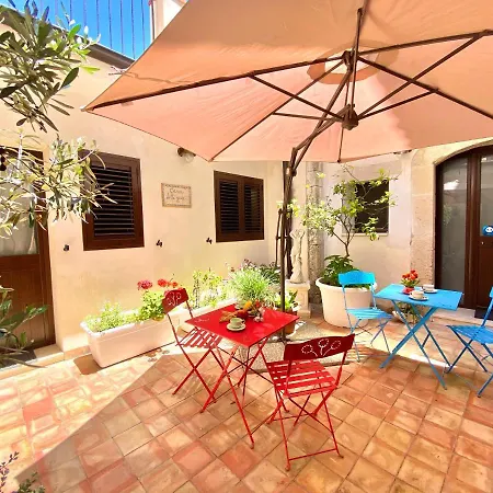 Casa Delle Gioie Syracuse